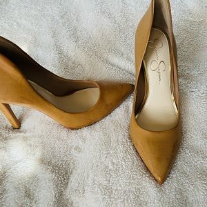 Jessica Simpson Pumps